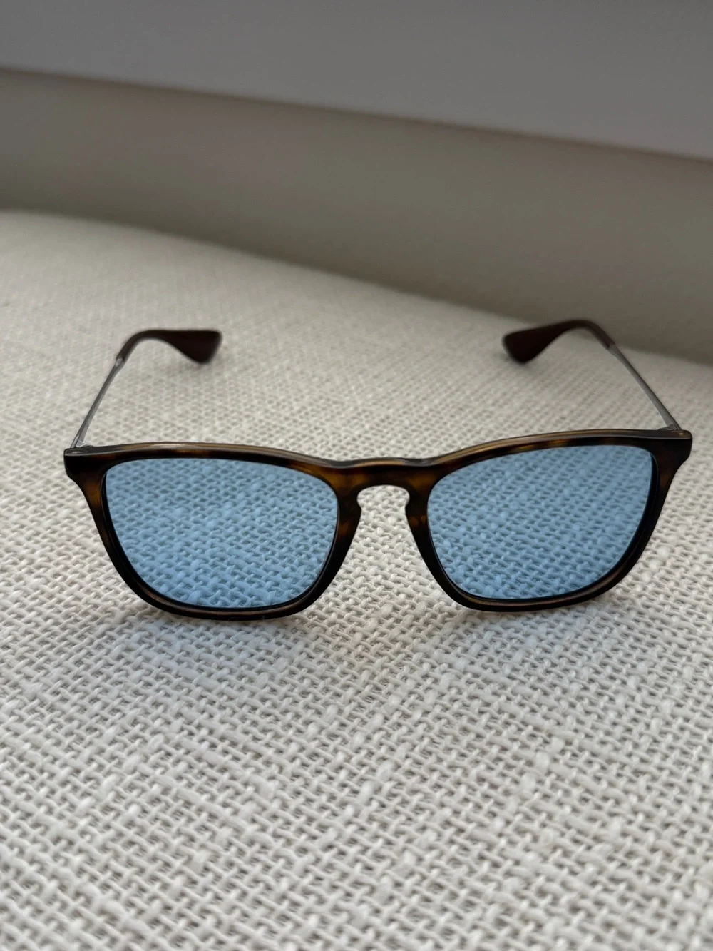 Ray-Ban Chris Tortoise Brown Frame with Blue Lens